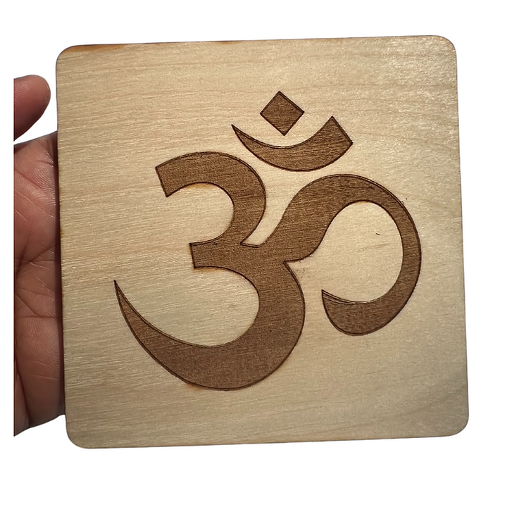 Om Magnet image 0