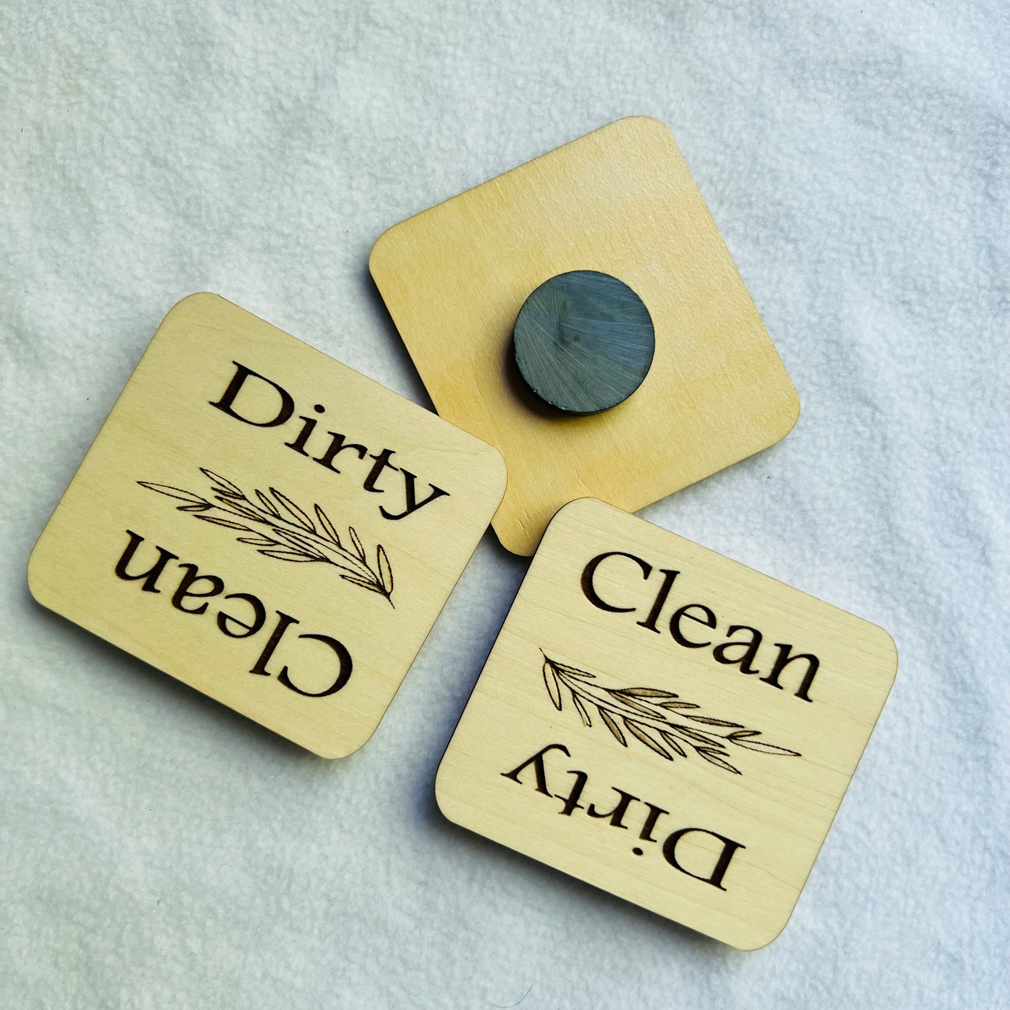 Dishwasher Clean/Dirty Magnet | Engraved Wooden Dishwasher Magnet | Clean/Dirty image 0